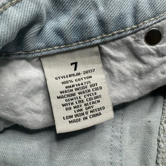 American Bazi | Light Wash Distressed Raw Hem Cropped Jeans - Picture 6 of 6